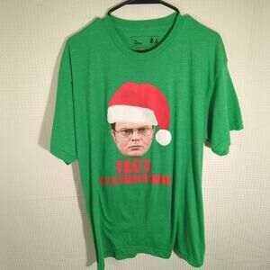 The Office Dwight Schrute XL Christmas T Shirt Green Santa Hat Fact Holiday Tee
